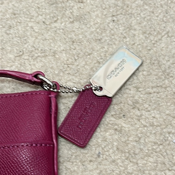 Coach Handbag - Picture 6 of 8